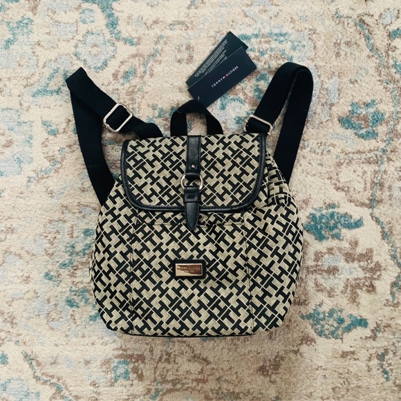 Tommy Hilfiger Backpack with Logo Design - Picture 1 of 6